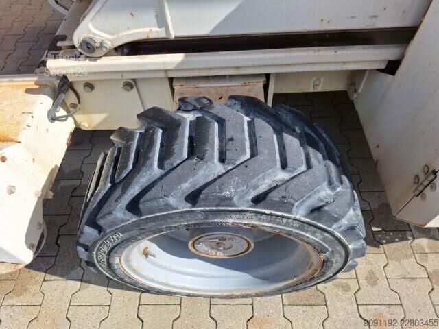 Nožnicový výťah Genie GS-5390 RT