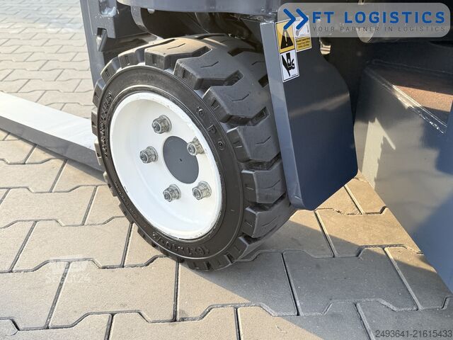 štirismerni viličar Combilift CB3000 DIESEL FULL CABIN TRIPLEX 6550