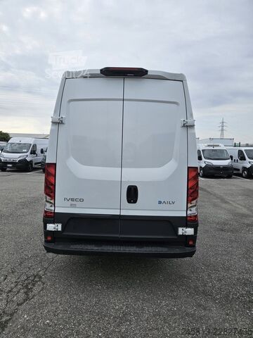 Furgon blaszak Iveco Daily 38s14e