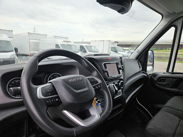 Furgon blaszak Iveco Daily 38s14e