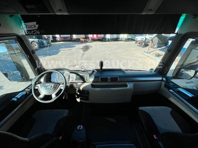 Volume tractor unit MAN TGX 18.460 4X2 Low-Liner Euro 6 Retarder