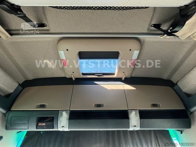 Volume tractor unit MAN TGX 18.460 4X2 Low-Liner Euro 6 Retarder