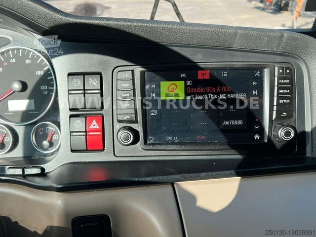 Volume tractor unit MAN TGX 18.460 4X2 Low-Liner Euro 6 Retarder