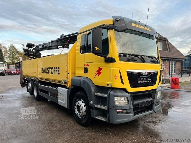 Ciężarówka z płaską platformą MAN TGS 26.400 EU6 HLK Kran