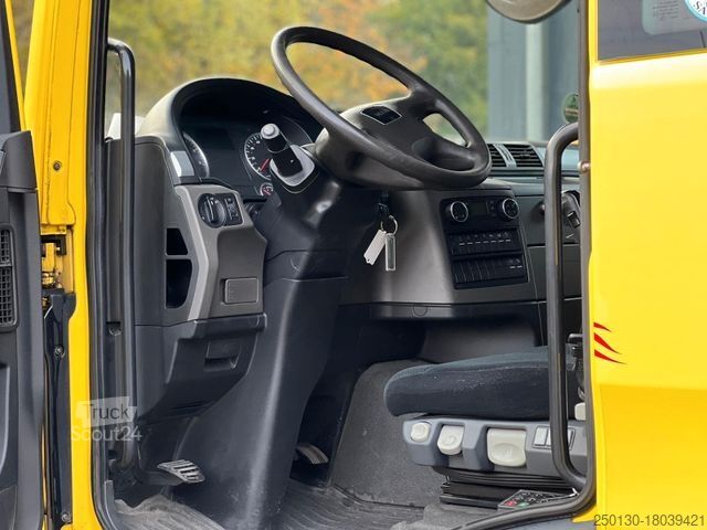 Ciężarówka z płaską platformą MAN TGS 26.400 EU6 HLK Kran