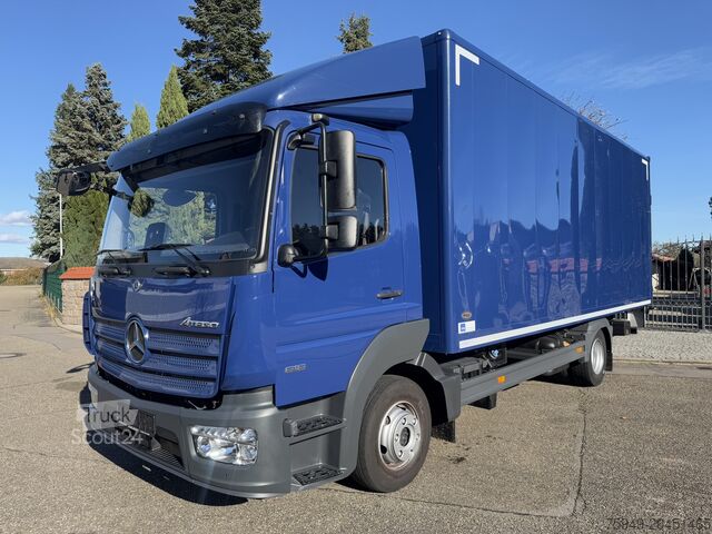 Atego 818 L carrocería 6,15 m, plataforma elevadora, aire acondicionado, suspensión neumática Mercedes-Benz Atego 818 L Koffer 6,15m LBW, Klima, Luf