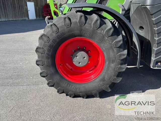 Traktor Fendt 718 VARIO S4