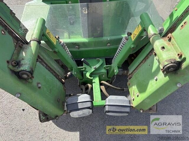 Pļāvējs John Deere 900