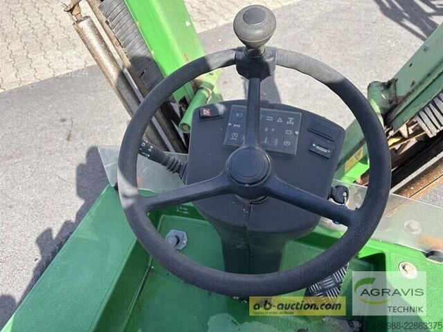 Pļāvējs John Deere 900