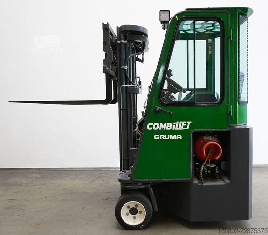 Keturs kryptimis krautuvas Combilift CB2500LPG
