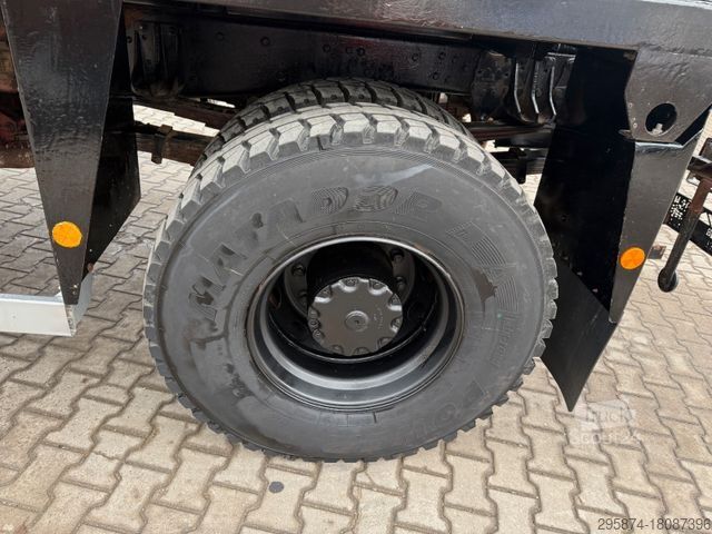 Vacuum tank truck MERCEDES-BENZ 1928 NG 4x4 V8 Hochdruckpumpe Uraca KD412