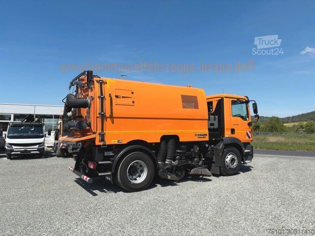 Balayeuse de voirie MAN TGM 12.250 Faun Viajet Kehrwerk Li.+Re.+Heckabs.