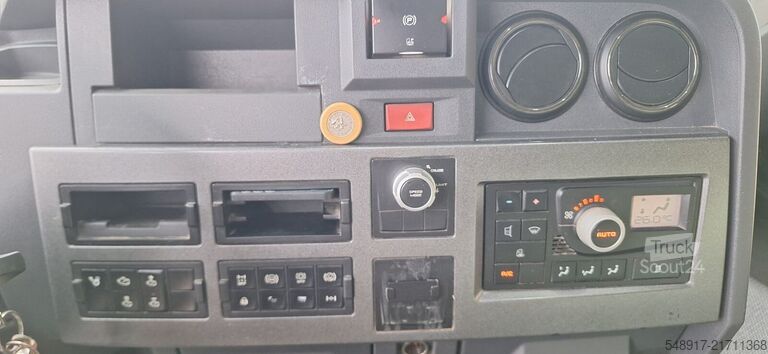 Renault C-серія, доступно 2 одиниці, сідельний тягач Renault C-series 2x vorhanden