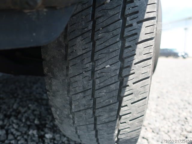 Dostavno vozilo s kesonom Mercedes Benz 516CDI Isokoffer Ladebordwand Klima