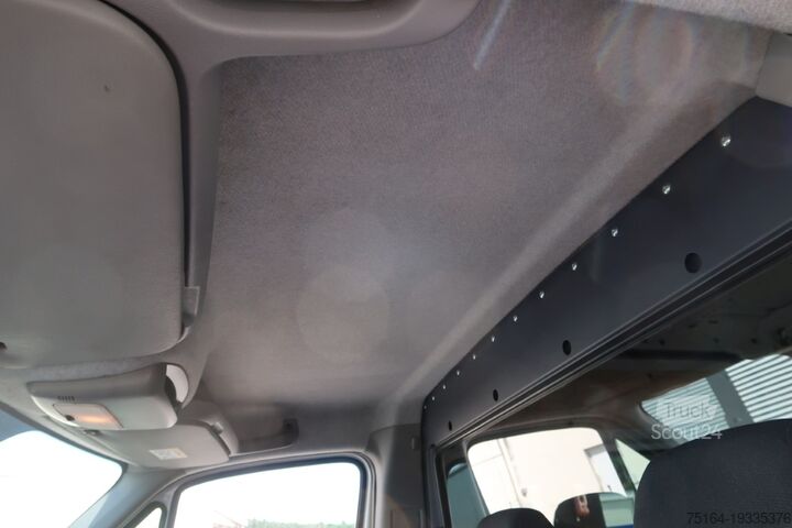 Kapalı kasa kamyonet yüksek Mercedes-Benz 315 CDI