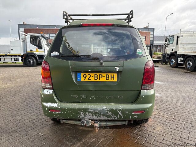 Panelinis furgonas Ssangyong REXTON RX290 HR + 4X4