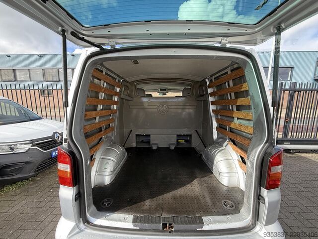 Aukšto stogo universalas VW Transporter 2.5 TDI 300 Budgetline DC