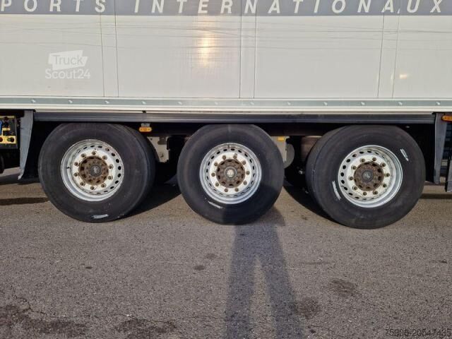 Рефрижераторний напівпричіп Schmitz Cargobull FRIGORIFIQUE + HAYON