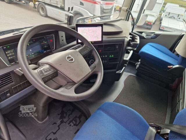 Standard tractor unit Volvo FH 500 I SAVE