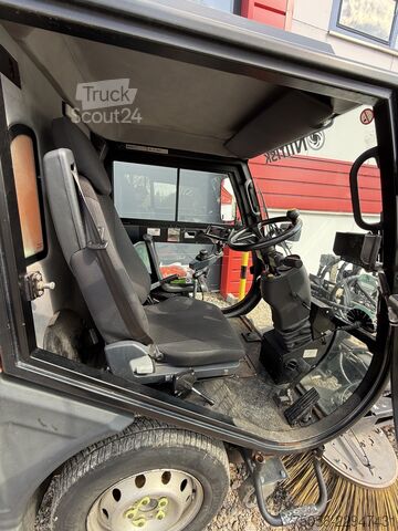 подметальная машина Nilfisk City Ranger 3500 Kehrmaschine - 4678 Ah