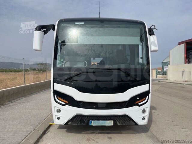 Touringcar Isuzu Grand Toro