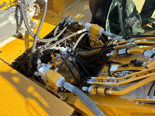 Pelle sur chenilles Caterpillar 340 07B