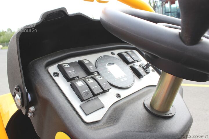 Тандемен валяк Kubota дизел с шарнирно управление JCB CT 160-100 Tandemvibrationswalze