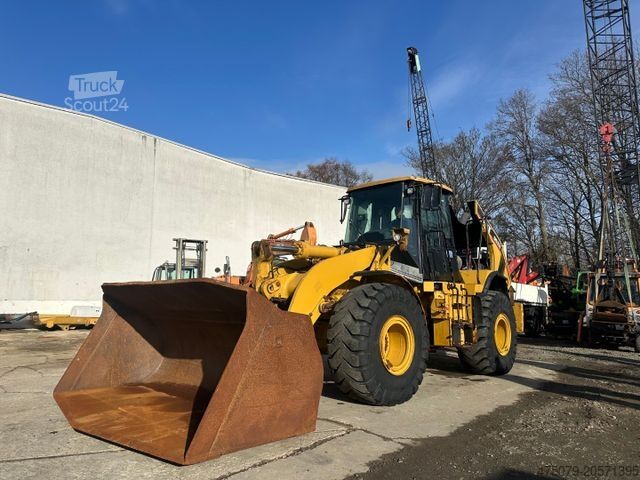 Kolesni nakladalnik CATERPILLAR 962 H