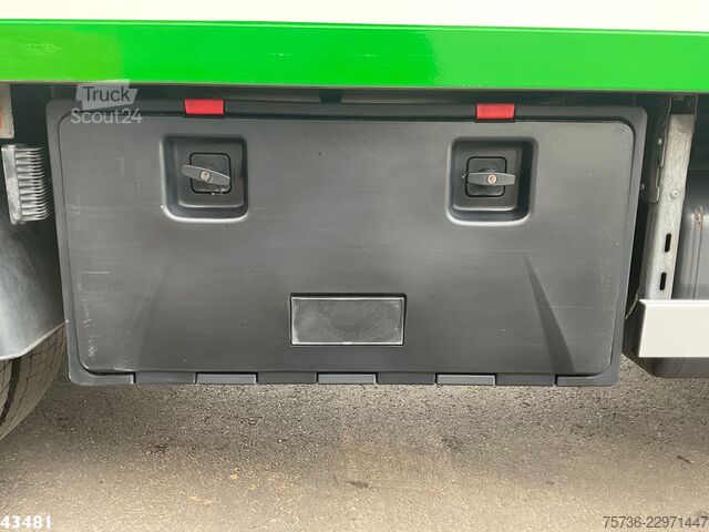 حقيبة سفر Volvo FL 250 Euro 6 met Dhollandia laadklep