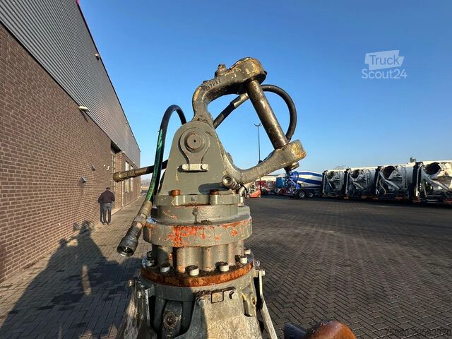 Stiskalo za polipe Liebherr GM 70 POLIEPGRIJPER