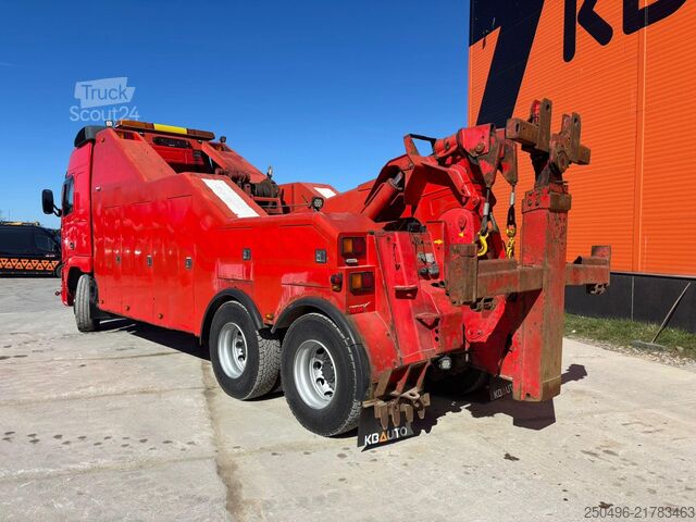 Hinausauto Volvo FH 16 520 6x2 VULCAN V70 / 2x WINCH 20 + 20 ton