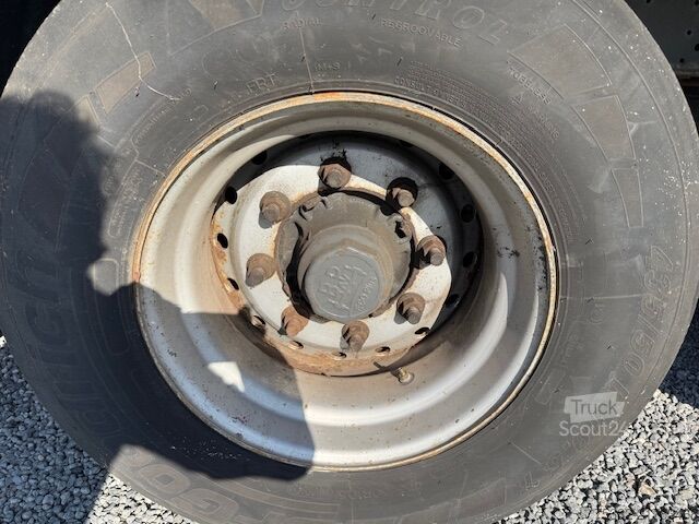 полуремарке-фургон Schmitz Cargobull 3 achs Mega 2,9m hoch Carrier 1850 Porta