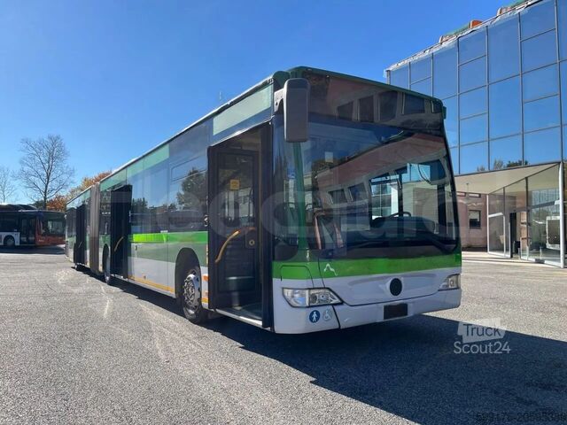 Autobus articolato Mercedes-Benz O 530