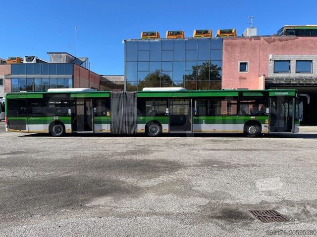 Autobús articulado Mercedes-Benz O 530