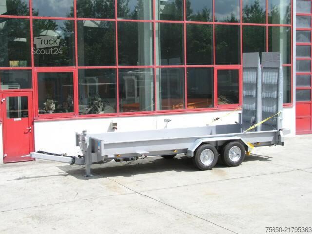 Rimorchio a pianale ribassato Möslein TT 11-E6x2  Tieflader für Fräsen breiten Rampen, Neu