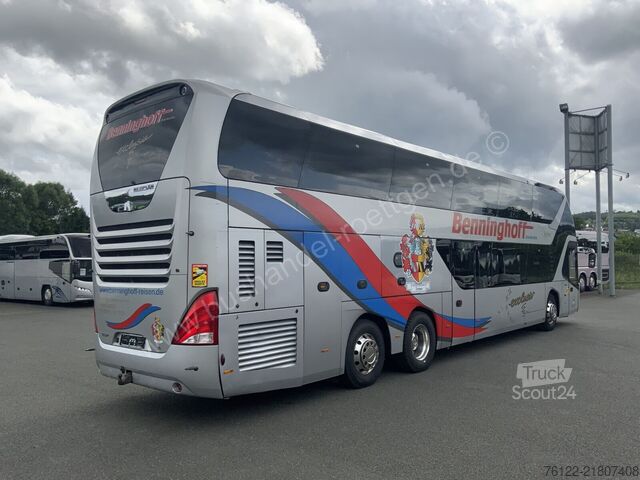 Kétemeletes Neoplan Skyliner L