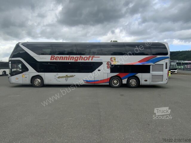 Kétemeletes Neoplan Skyliner L