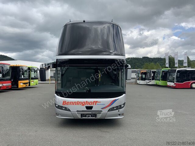 Kétemeletes Neoplan Skyliner L