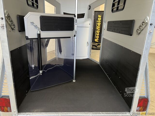 Paardentransportaanhanger Böckmann Portax E Plus 3,0 t. Sonderhöh Pferdeanhänger