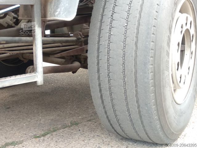 Tovornjak s kavljem za kontejnerje MERCEDES-BENZ ACTROS 3246, 8x4, Abrollkipper