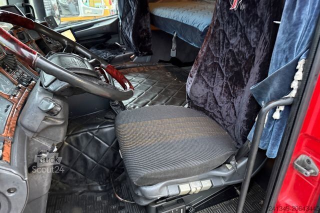 Valníkový nákladní automobil s plachtou SCANIA 164 580 V8 4x2