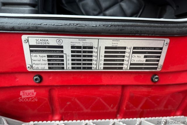 Valníkový nákladní automobil s plachtou SCANIA 164 580 V8 4x2