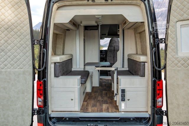 Autorulotă MEGAMOBIL Mega Lounge oder Classic 600 MAN 4x4 mit Hubbett