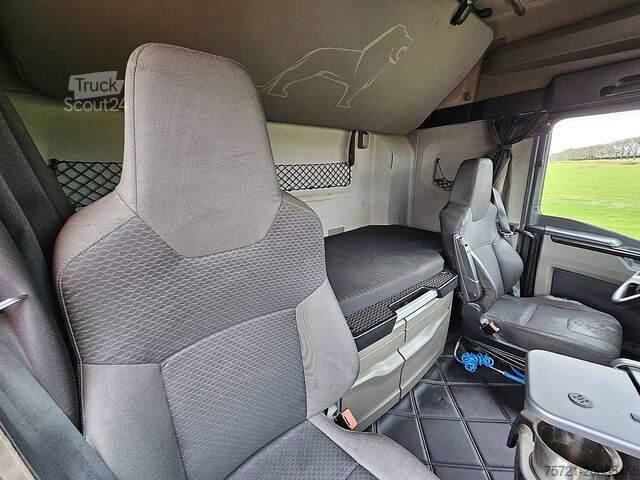 Estándar-SZM M.A.N. 26.470 TGX TG3 GM 6X2/2 BL