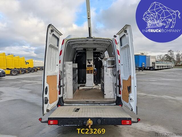 Hefplatform Renault Master Hoogtewerker