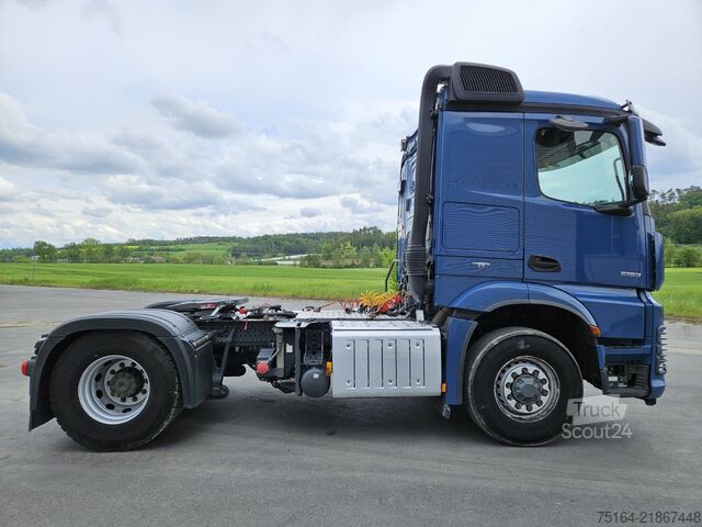 Trattore stradale standard Mercedes-Benz Arocs 1853 LS HAD 4x4