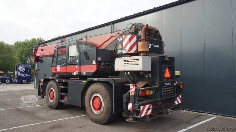 Nosturiauto TADANO-FAUN GR-300EX WITH JIB 4X4X4 ROUGH TERRAIN CRANE
