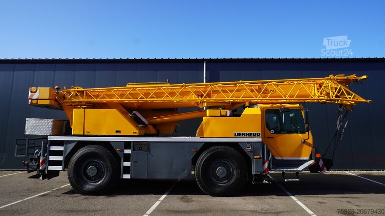Kranbil Liebherr LTM 1030-2.1 WITH JIB