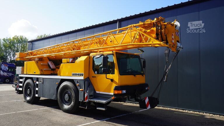 Kranbil Liebherr LTM 1030-2.1 WITH JIB
