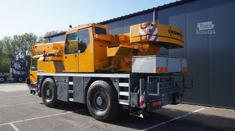 Kranbil Liebherr LTM 1030-2.1 WITH JIB